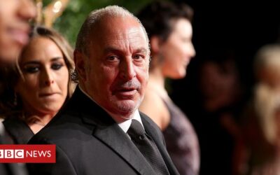 Sir Philip Green's Arcadia 'sorry' after notice pay row