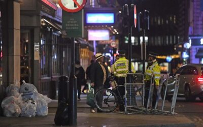 10pm pub curfew comes into force in England and Wales – this is how the first night went